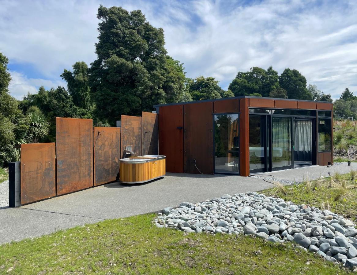 ジェラルディン Nga Whare Manatu Bed & Breakfast エクステリア 写真